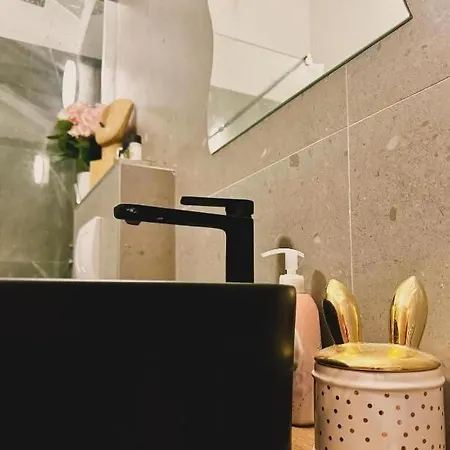 Andrea Villa Zagvozd